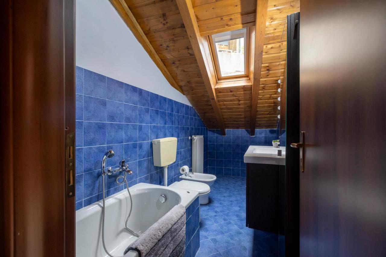 Apartmán Leonardo Academy In 5' - Parcheggio Gratis - Laghi & Wi-Fi Sesto Calende Exteriér fotografie
